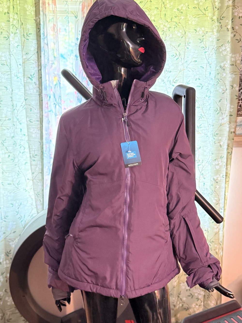 Eastern Mountain Sports Women's Hooded Puffer Jacket - Plum
